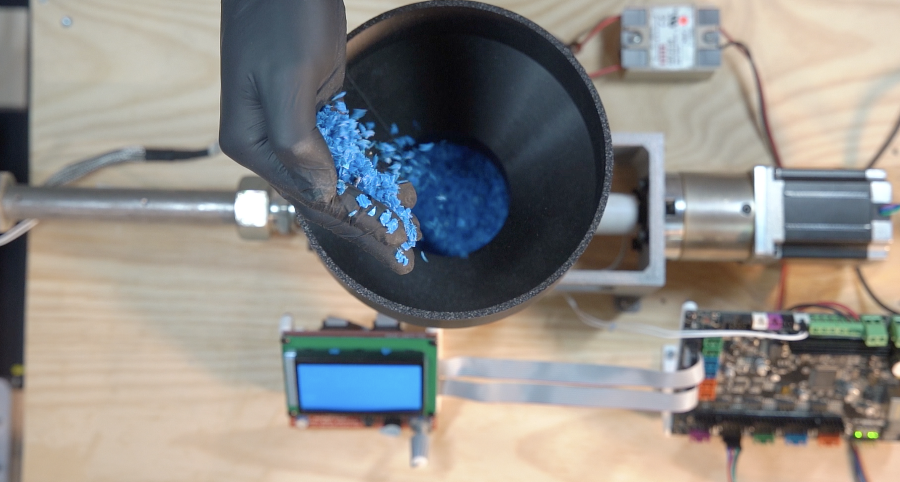 Material hopper